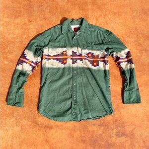 Rustler by Wrangler Green and Multicolor Aztec Button Up